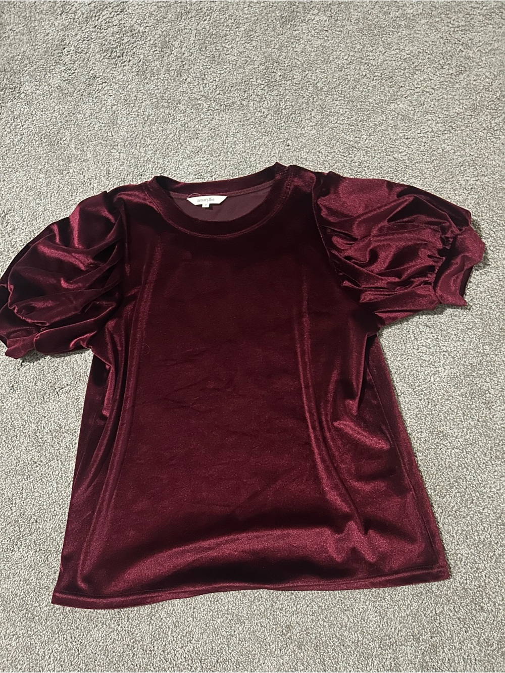Amaryllis Burgundy Velvet Puff Sleeve Top Size Medium